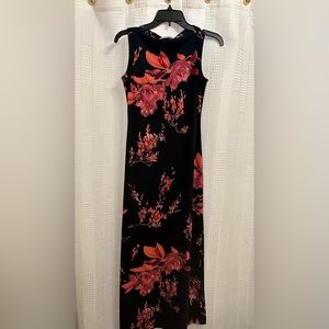 Size small Sumer sleeveless beautiful dress.